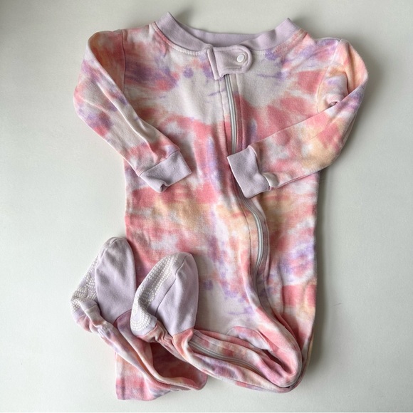 Burt’s Bees Baby Bodysuit and Gap Bear Ear Button Up Sweater Bundle - Picture 6 of 10